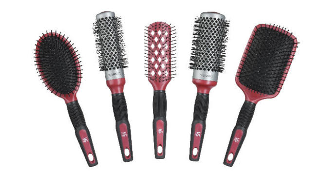 Girls, what type of brush do you use for your hair in general and/or when you style it with heat?