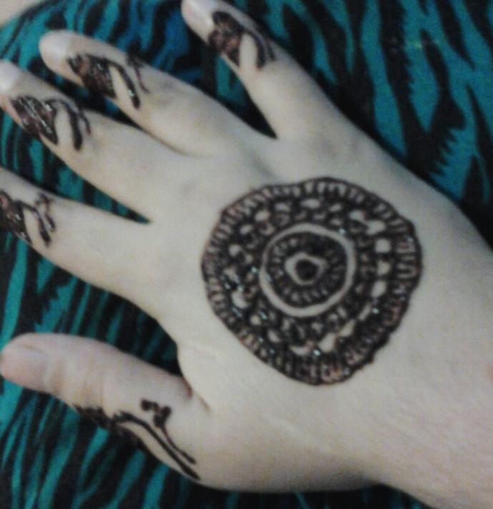 What do u guys think of my mehndi design?