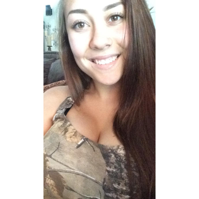 Which Girl Is Prettier? Camo Girl or White Shirt Girl?