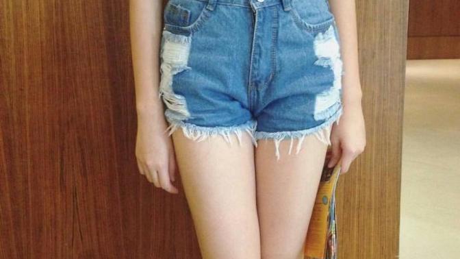 What do you think of my outfit? Is my pants too short? Am I hot?