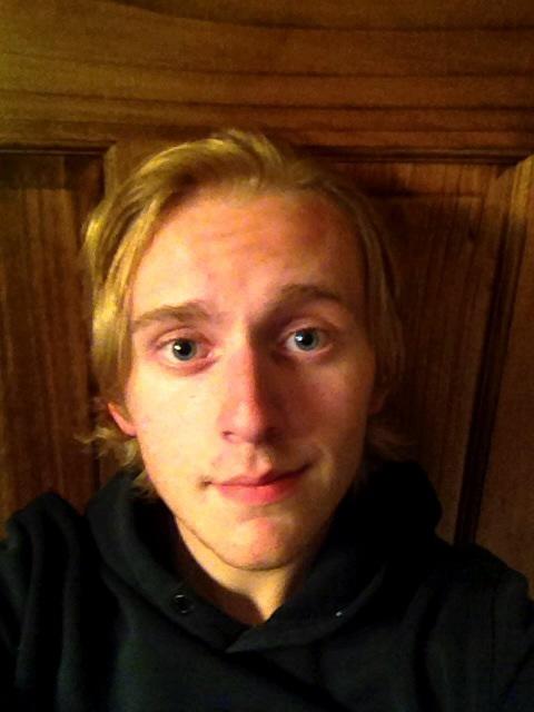 Girls, how do I look?