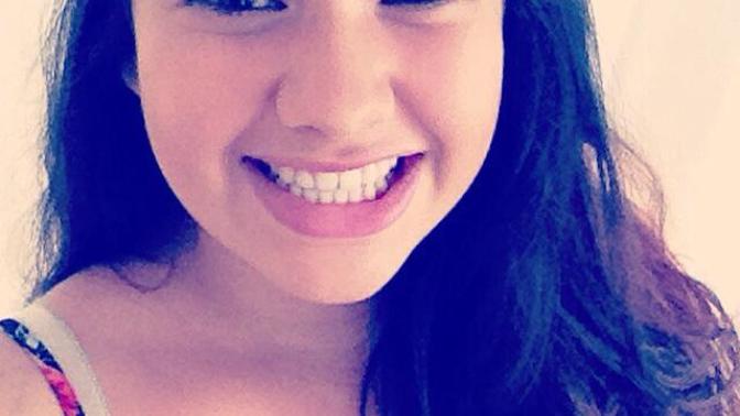 Guys, am I cute pretty, or girlfriend material? Why don't guys notice me at all, or think of me in that way?