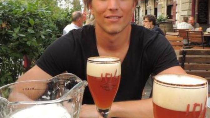 What do you think about SHORT HANDSOME GUYS?