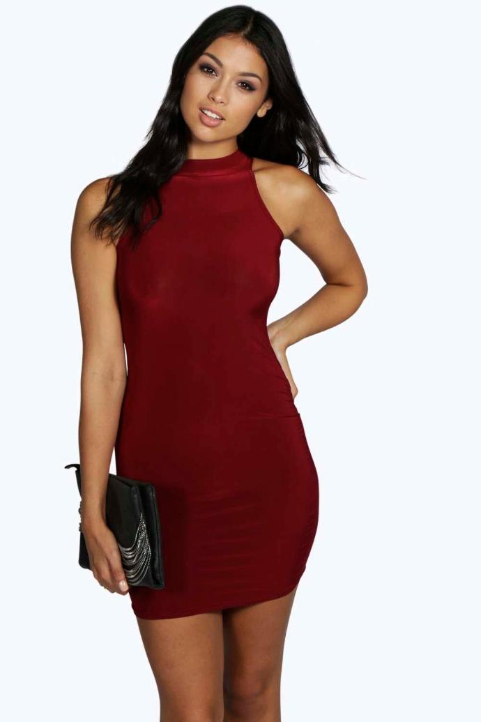 Are long dresses and skirts more feminine than short ones?