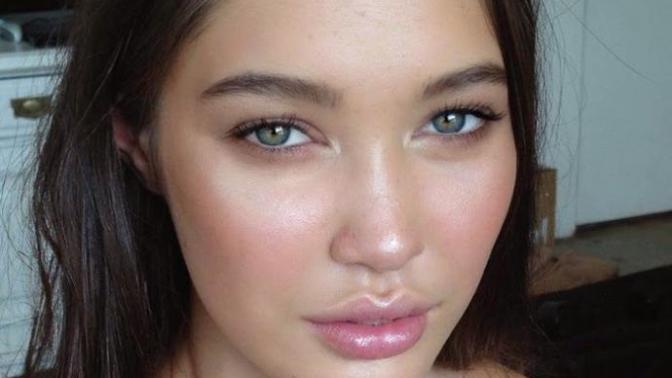What do you consider 'natural looking makeup' (explain with a pic)?
