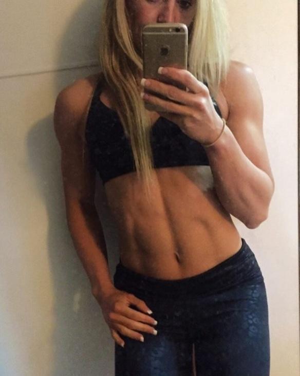 So "Ab Crack" the new body trend on social media?
