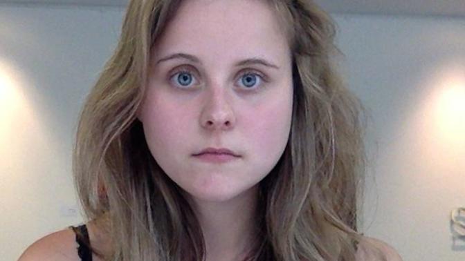 Guys, is this face honestly "freakishly" wide, or were the 2/3 guys just trolling?