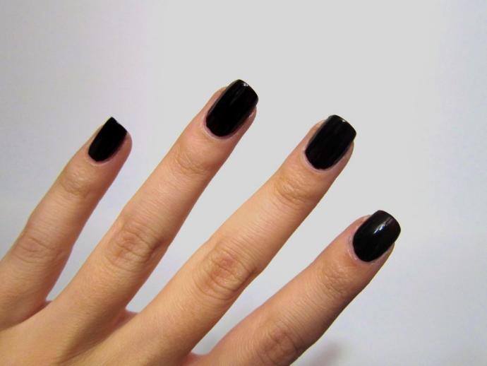 Does a girl seem more high maintenance if her nails are painted?