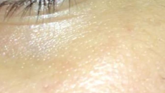 What is this eye color? Is this amber hazel or brown? Idk?