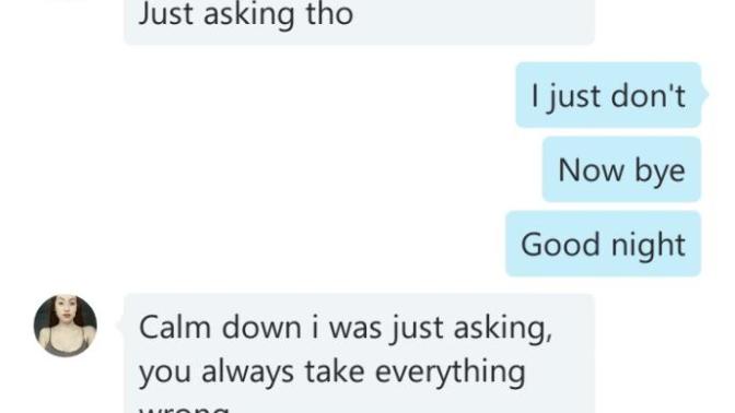 I don't like when a girl message me after some minute and after one hours. Do you like this way in your boyfriend or in your girlfriend?