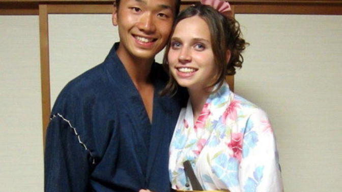 👫 Do you think a language barrier can stop 2 people from loving each other?