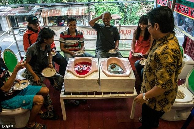 Toilet-theme restaurant 💩. Would you like to try?