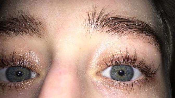 Are my eyes blue, grey or a mixture?