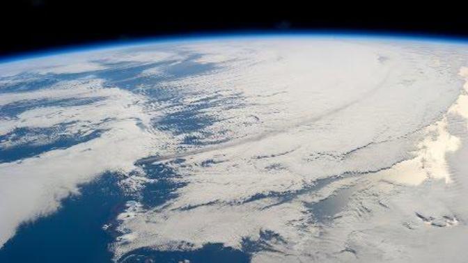 How many people are watching this breathtaking ISS (International Space Station) Livestream today?