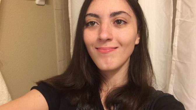 Guys, Am I pretty without makeup?