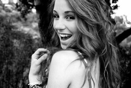 Would you go for the considering, shy and kind girl or the spontaneous, outgoing and fun one?