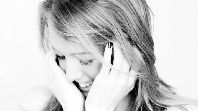 Would you go for the considering, shy and kind girl or the spontaneous, outgoing and fun one?