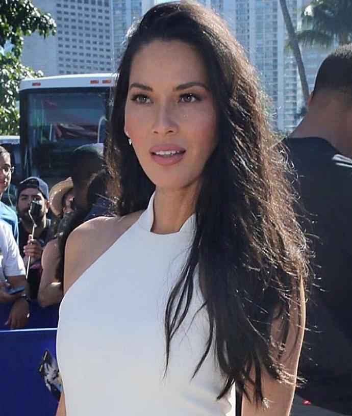What did Olivia Munn do to her face?