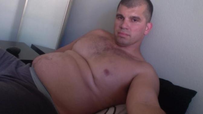 Feeling sexy!!! Belly full of beer and wine any ladies excited?