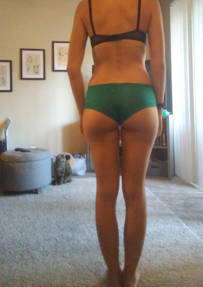 Normal, athletic, curvy, fat, chubby, thin?