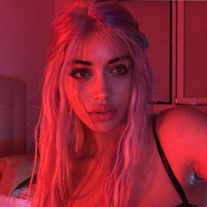 Battle Of The Instagram Beauties : Face ( girls ) ?