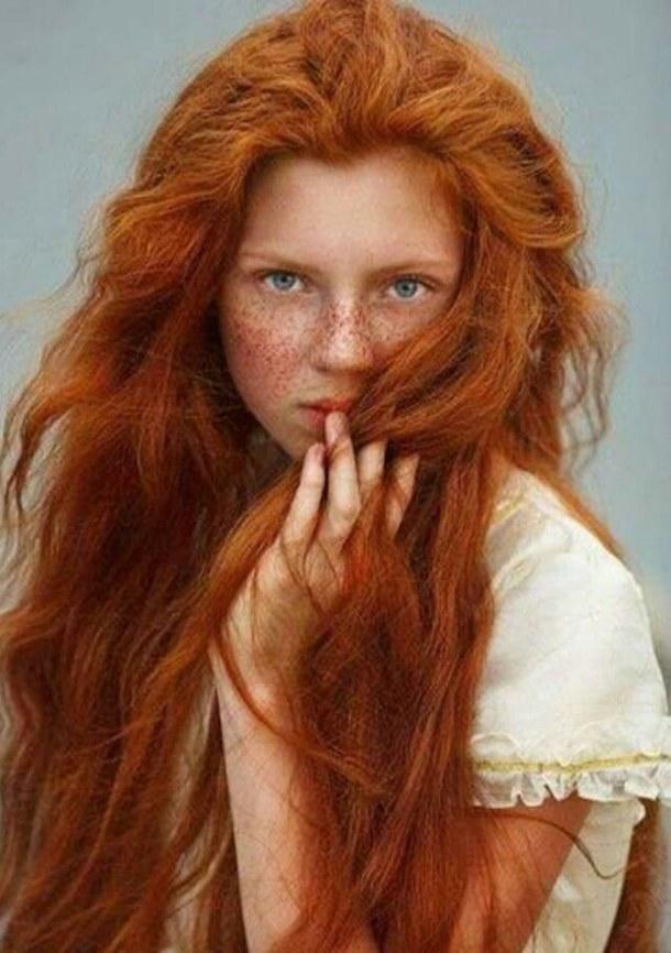 Which (female) ethnic group has the best hair?
