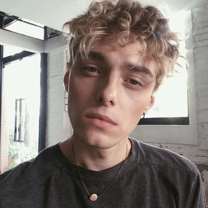 Battle of the Instagram Bouys: Face (guys)?