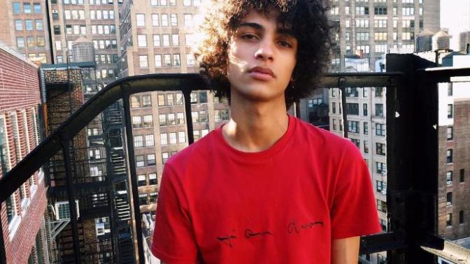 Battle of the Instagram Bouys: Face (guys)?