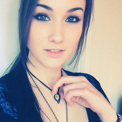 How would you become rich if you had the body of a 7.5/10 female?