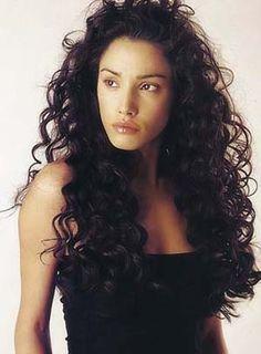 Guys, (Extreme) Hey guys~ Which girl would you flock after? 100% Natural (or) 100% Unnatural?