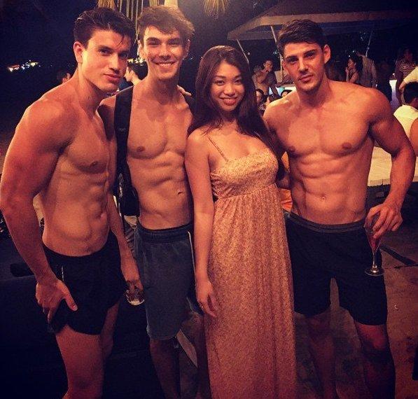 White guys, only the normal ones, bellow 35 to be really considered "guy" and not old, attractive, with women seeking for you, What do you prefer?