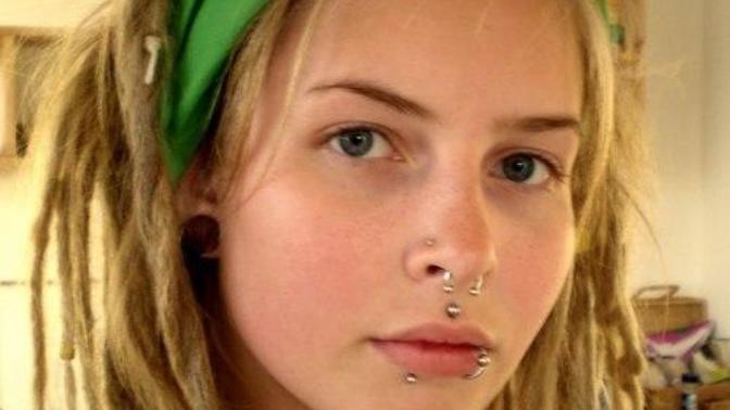 Do you find WHITE GIRLS with DREADS more attractive than WHITE GIRLS with STRAIGHT NORMAL HAIR?