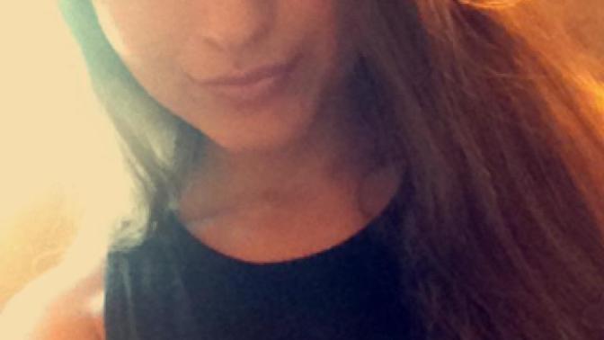 Guys, am I pretty? What should I do my bff is leaving me slowly I want to cry?