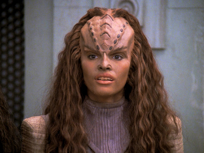 Big foreheads are unattractive?