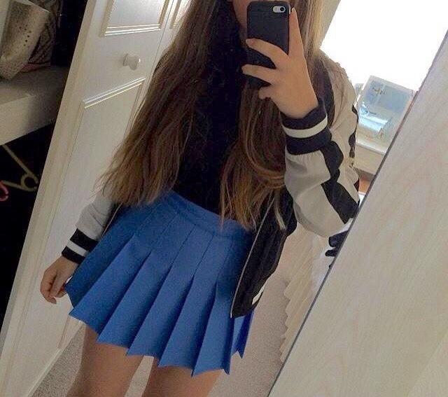 Is this a really girly skirt or can guys wear it?