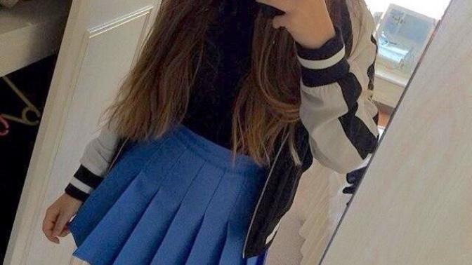 Is this a really girly skirt or can guys wear it?