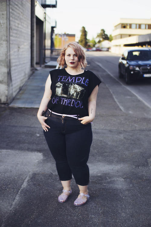 What is your favourite body type for a girl? 