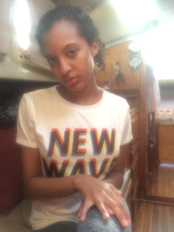 Can I get a rate? Do I look dateable?