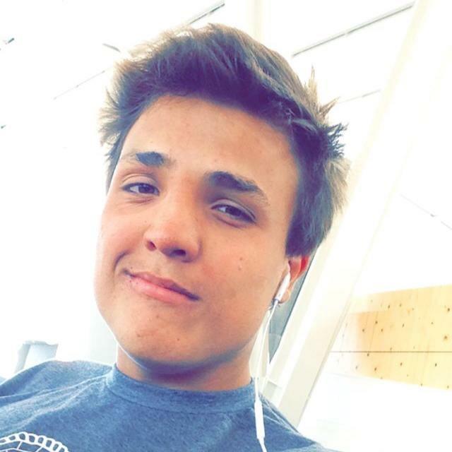 Girls, Low self-confidence, rate me, I have a huge nose?