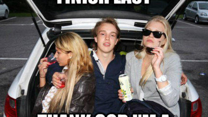 Do girls prefer douchebags over nice guys?