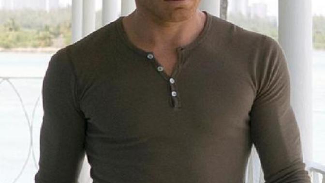 Girls, How should a Henley fit?