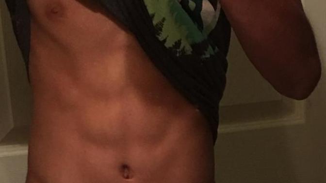 Girls, What are your opinions on abs and v-cuts?