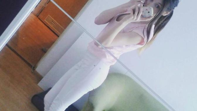 Guys, do I look like a girlfriend material (picture)?