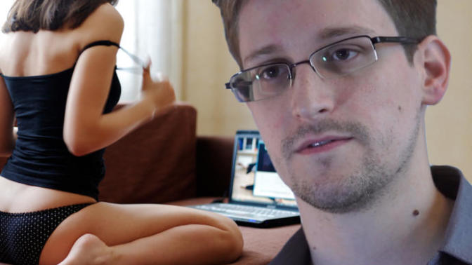 Girls, would you ever send NUDE PICS to a guy you friendzoned for his birthday?