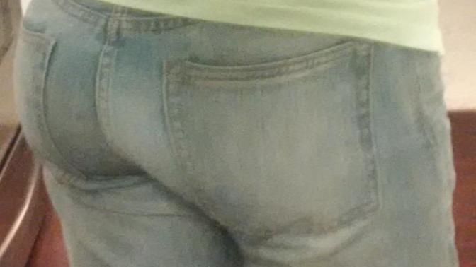 Girls, Do you find my ass hot?
