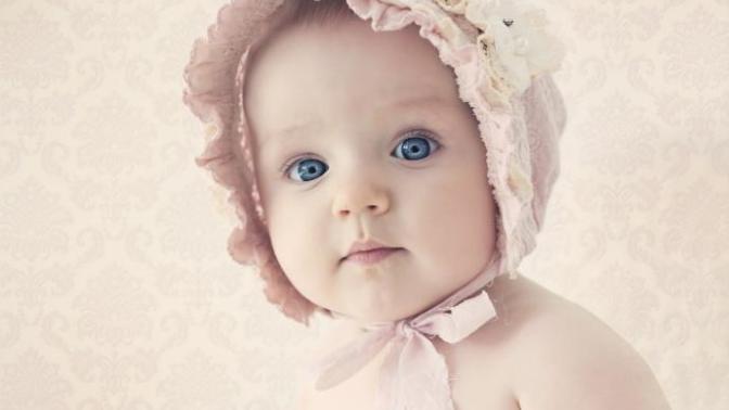 I just turned 18 and I'm obsessed with wanting a baby!!! Did anyone feel that way before?
