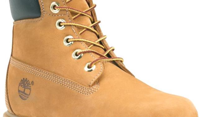 Out of the two pairs of shoes, which would look better?