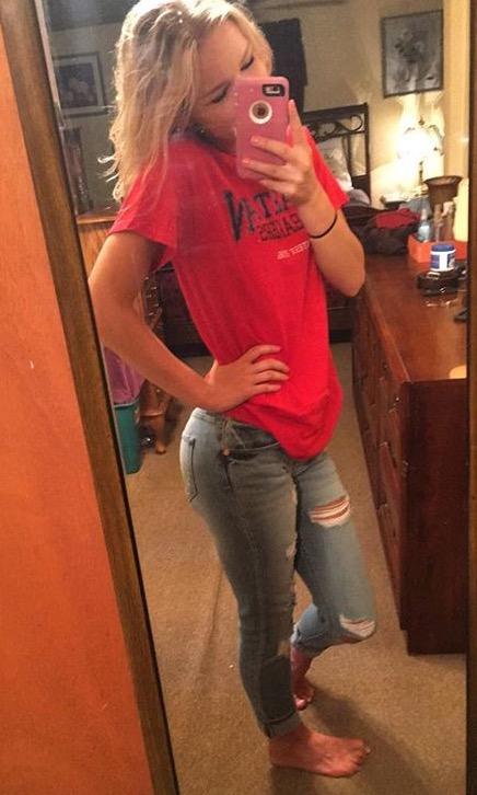 Which clothes do I look best in (for a date)?