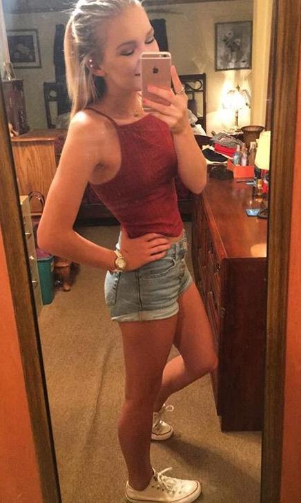 Which clothes do I look best in (for a date)?