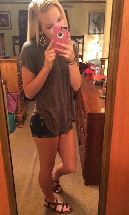 Which clothes do I look best in (for a date)?